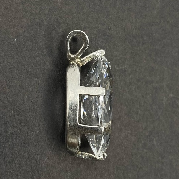 Marquise CZ Pendant in 925 Silver - Picture 5 of 7